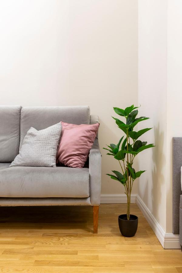 Luxury 3Bedrm 2Bathrm Apartment With Danube River View Budapest Exteriör bild