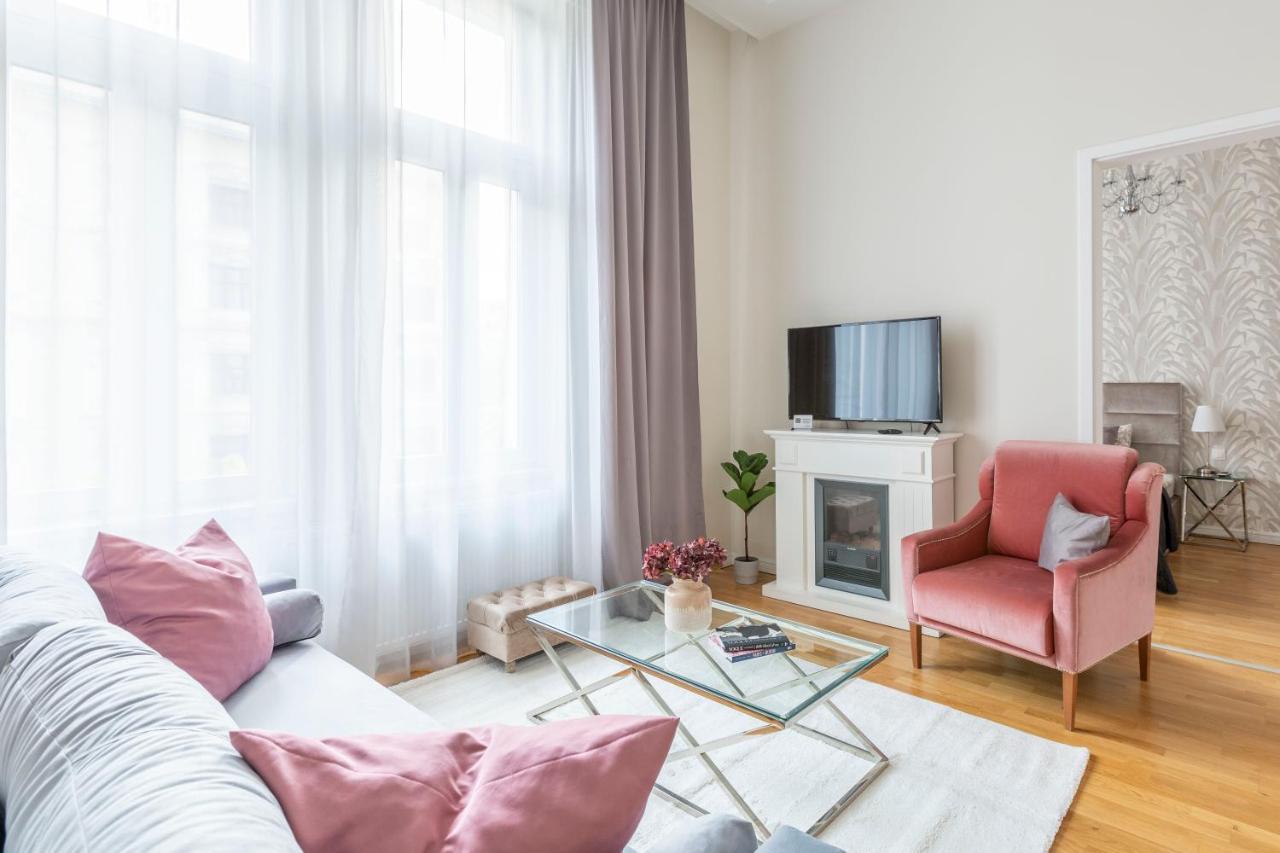Luxury 3Bedrm 2Bathrm Apartment With Danube River View Budapest Exteriör bild